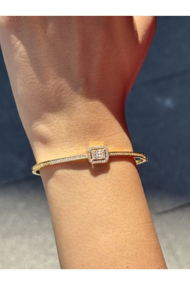 14 Ayar Altın Taşlı Baget Kelepçe