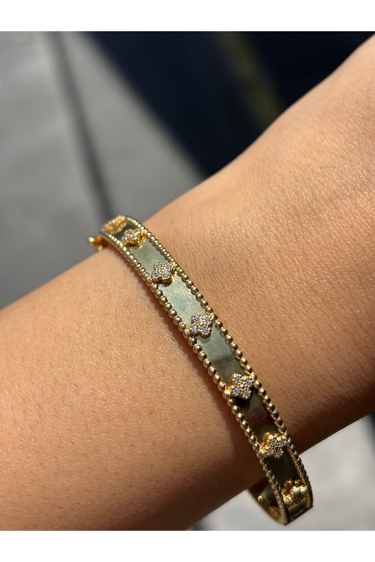 14 Ayar Altın İtalyan Yonca Kelepçe