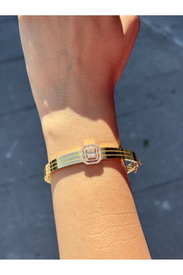 14 Ayar Altın Üç Şerit Baget Kelepçe