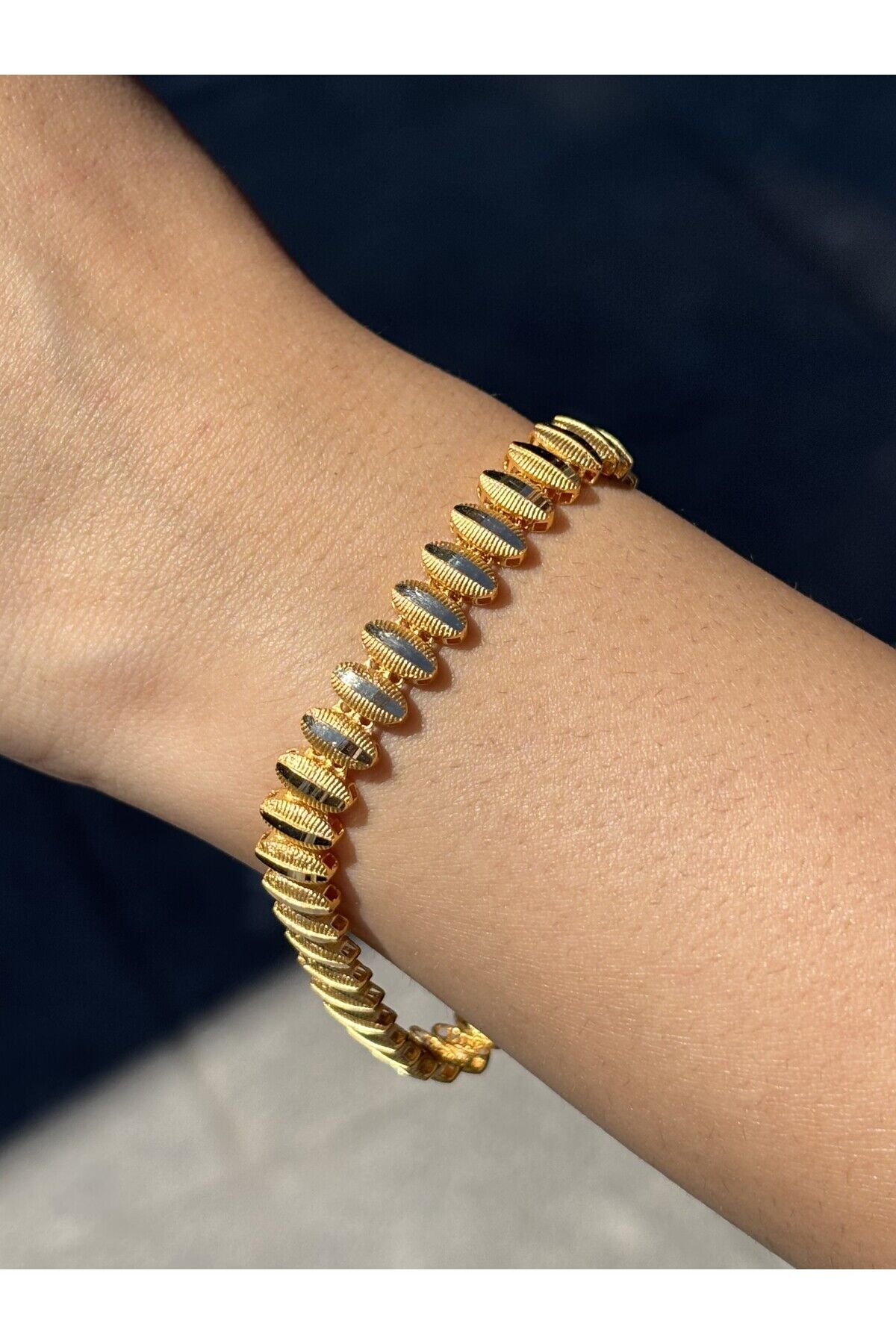 14 Ayar Altın Uzay Bileklik