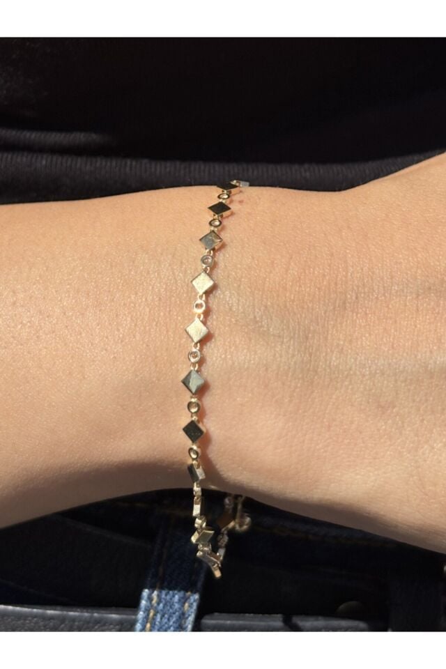 14 Ayar Altın Beyaz Taşlı Kare Çıtır Bileklik