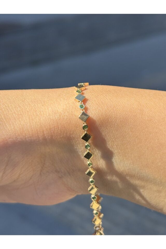 14 Ayar Altın Yeşil Taşlı Kare Çıtır Bileklik