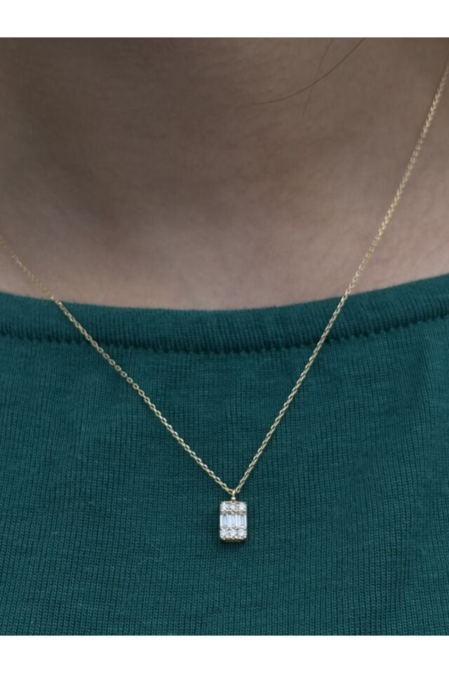 14 Ayar Altın Baget Taşlı Kolye