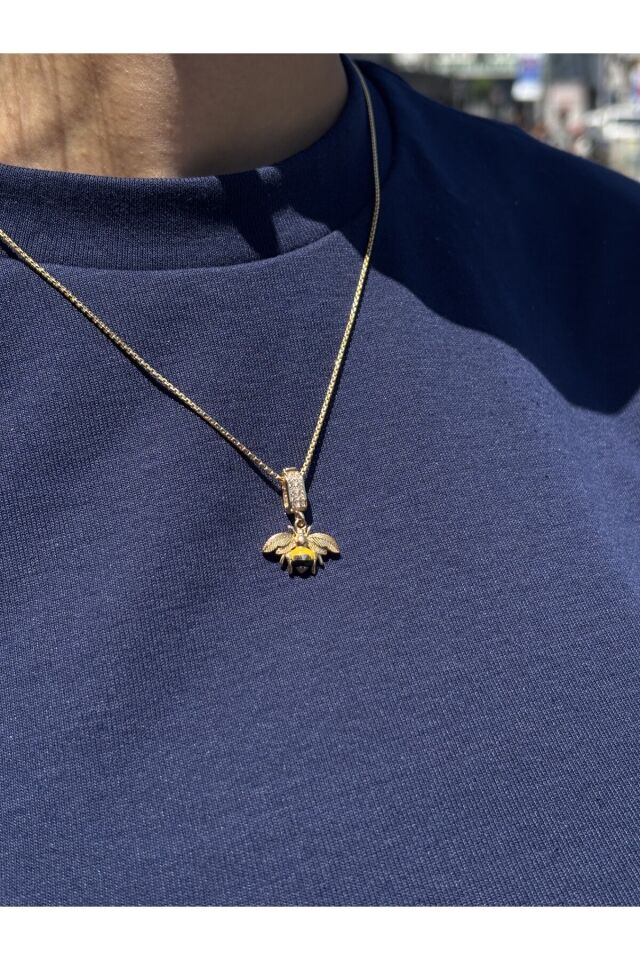 14 Ayar Altın Taşlı Arı Kolye Ucu Charm