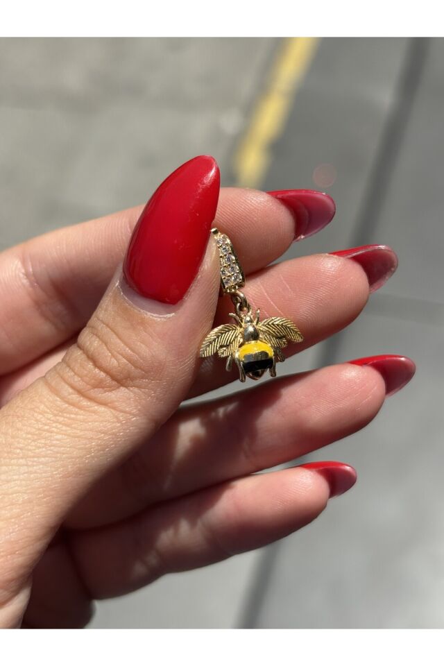 14 Ayar Altın Taşlı Arı Kolye Ucu Charm