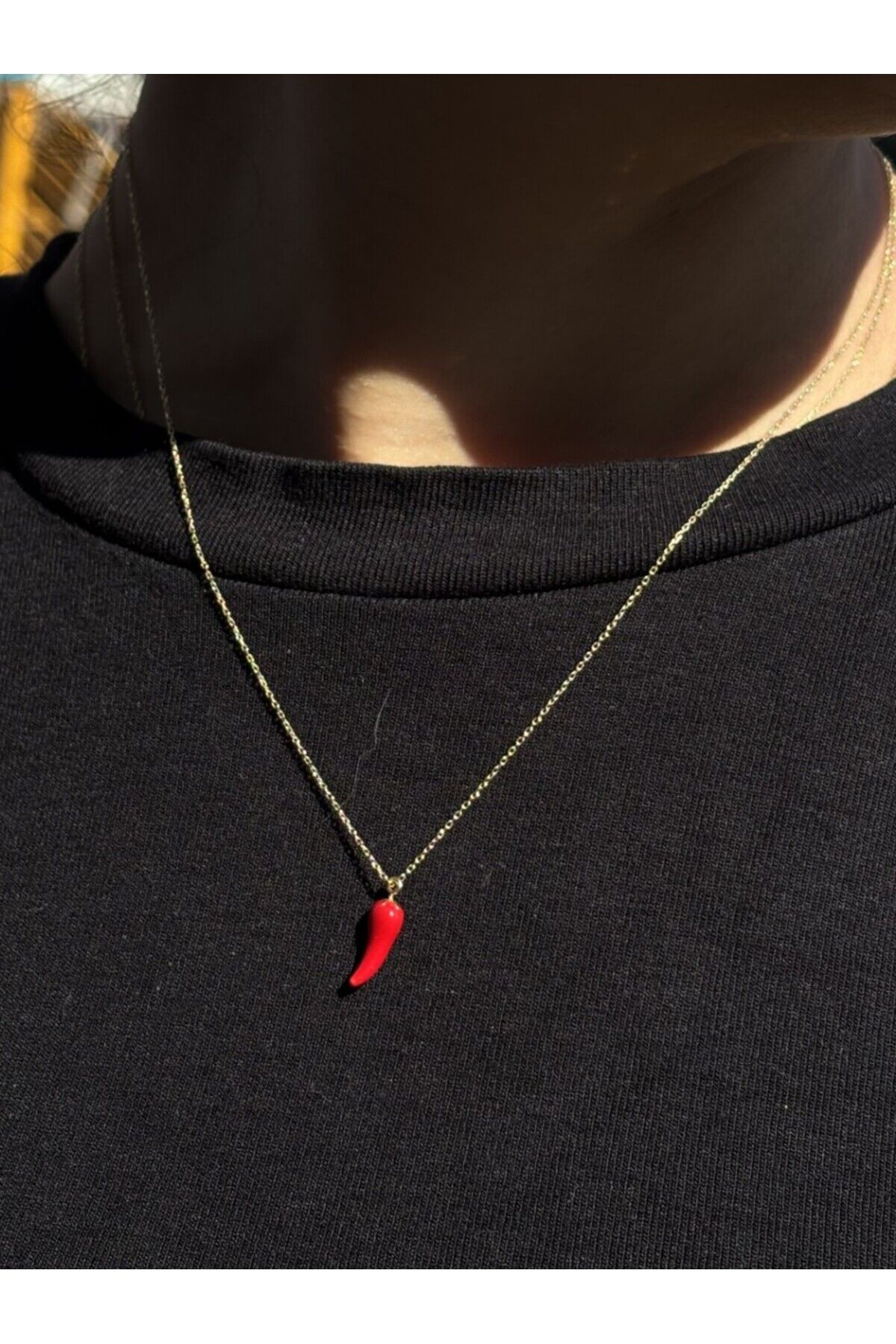 14 Ayar Altın Kırmızı Biber Kolye