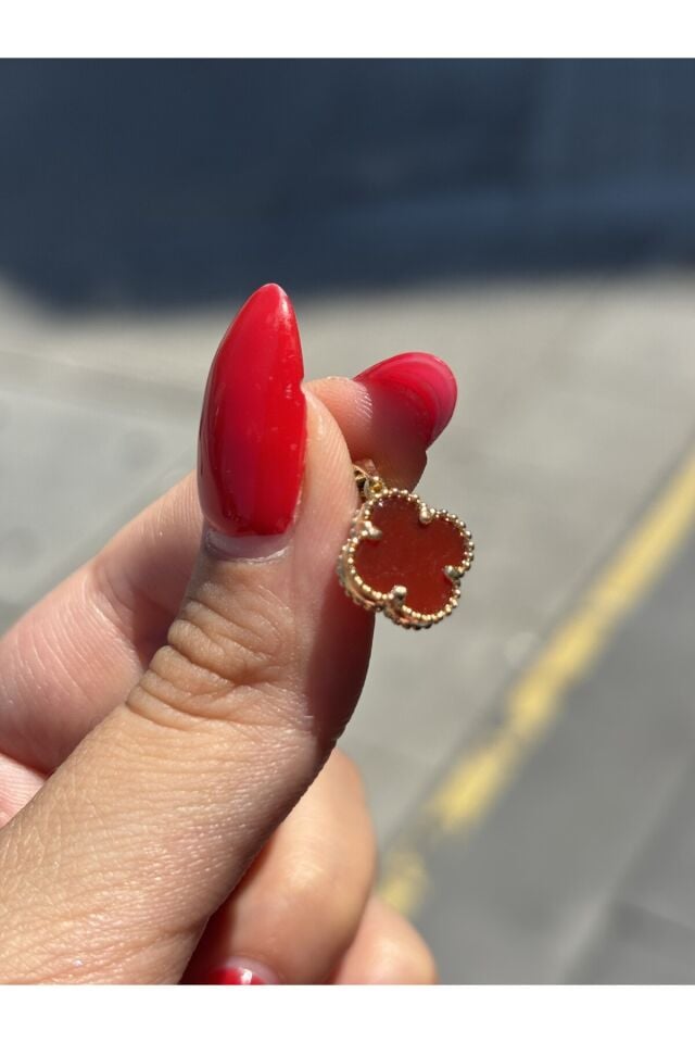 14 Ayar Altın Bordo Yonca Kolye Ucu