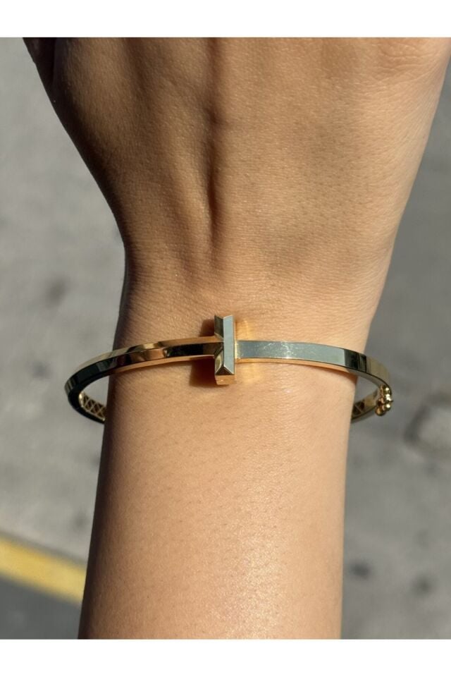 14 Ayar Altın T Kelepçe