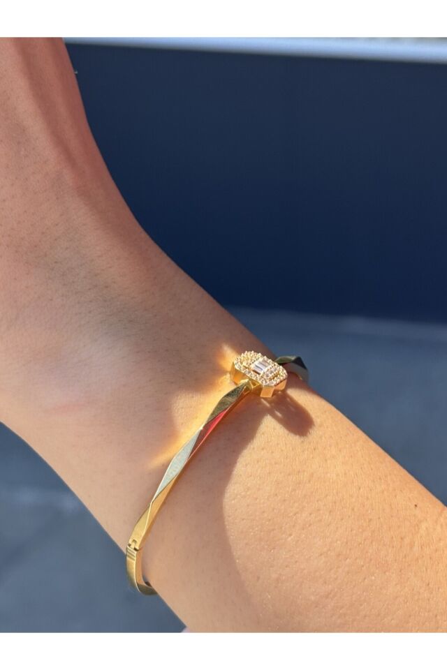 14 Ayar Altın Baklava Desen Baget Kelepçe