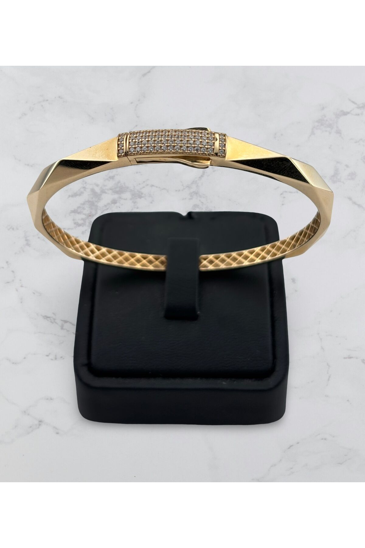 14 Ayar Altın Baklava Desen Kelepçe