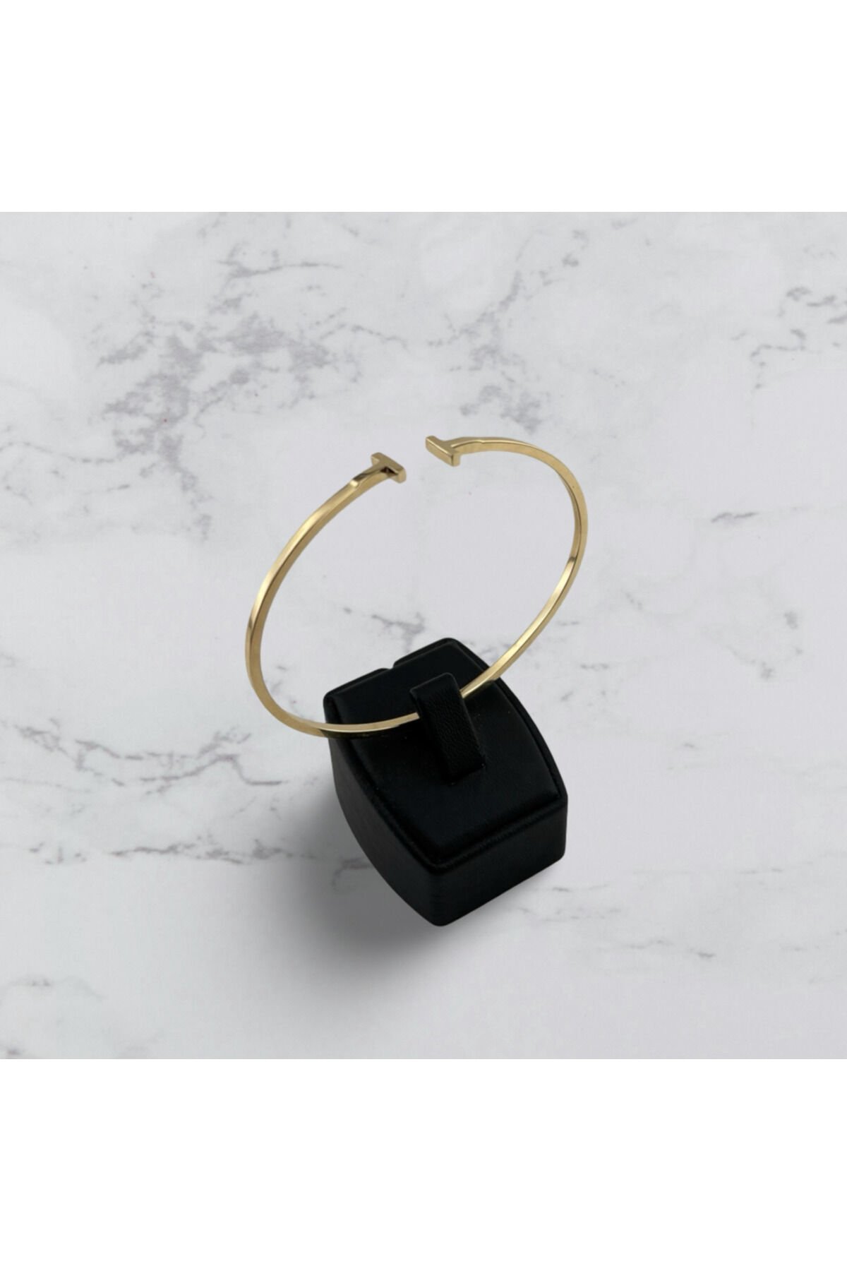 14 Ayar Altın T Kelepçe