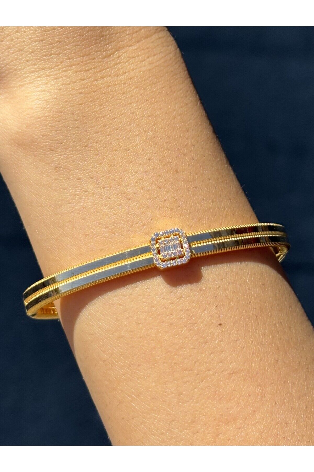 14 Ayar Altın Baget Kelepçe