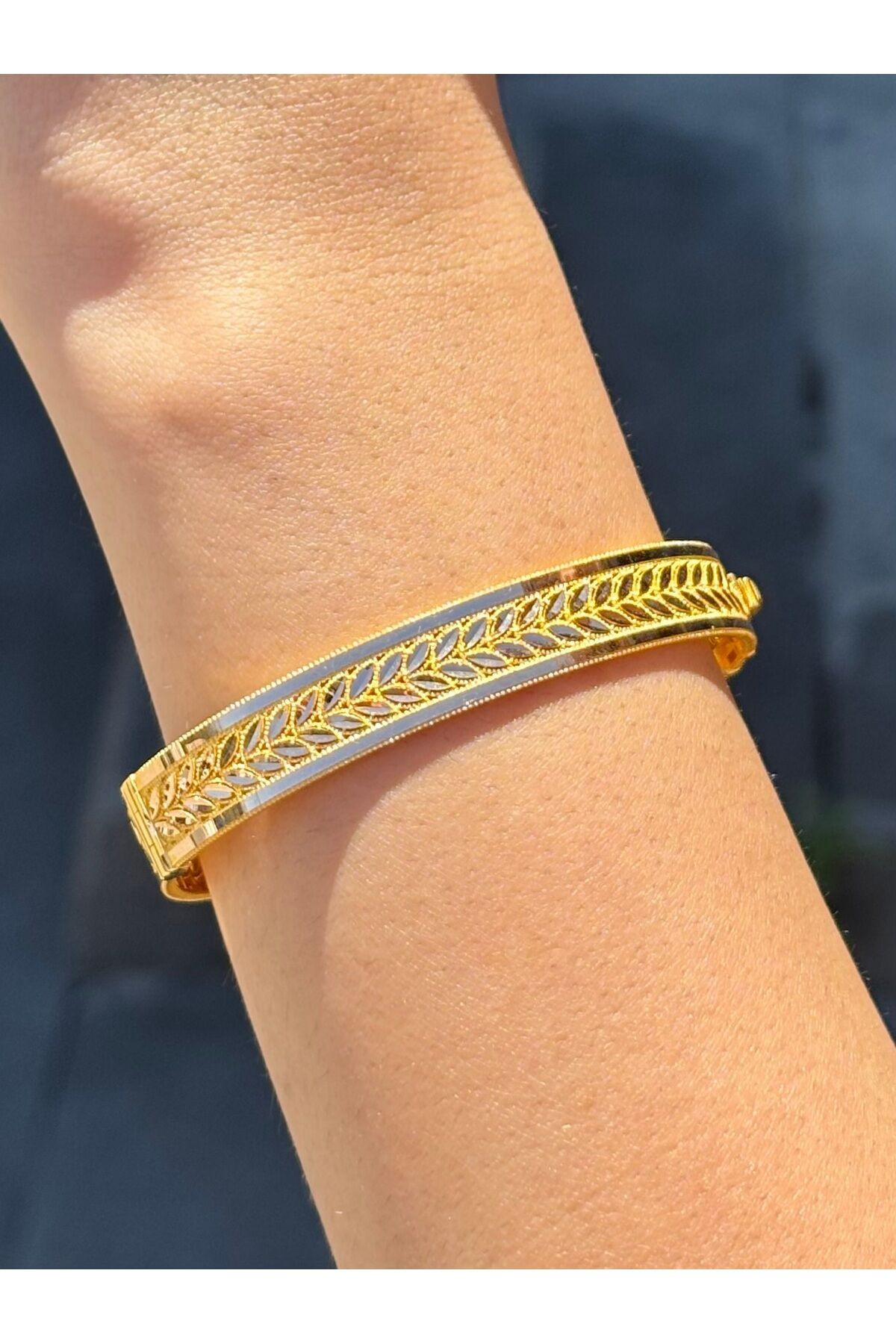 14 Ayar Altın Başaklı Ajda Kelepçe