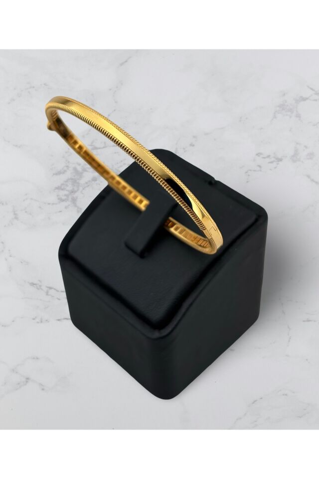 14 Ayar Altın Ajda Kelepçe