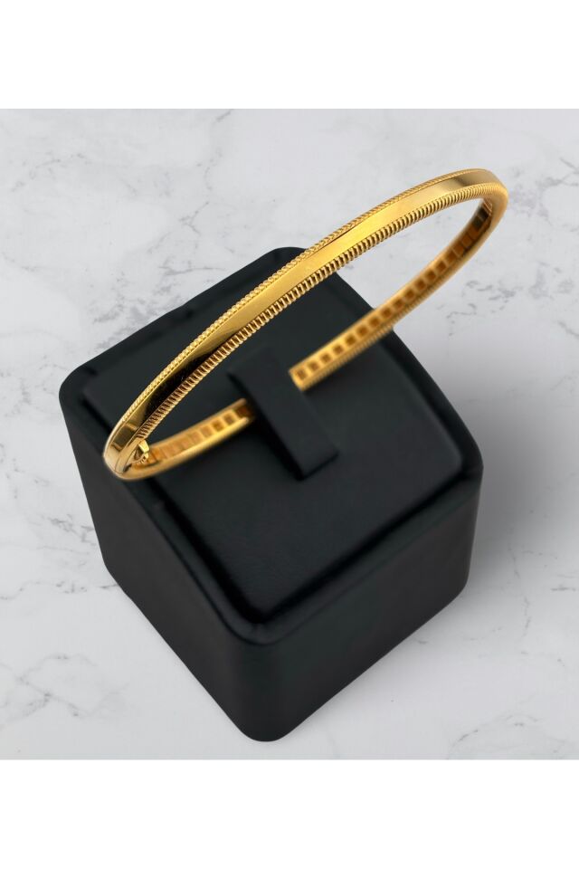 14 Ayar Altın Ajda Kelepçe