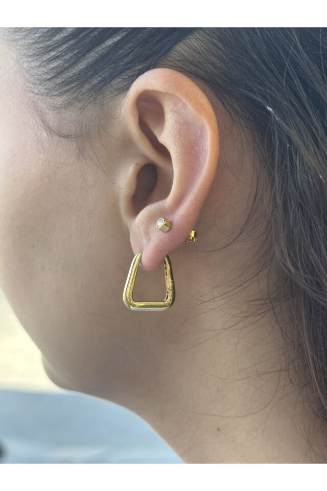 14 Ayar Altın Üçgen Halka Küpe