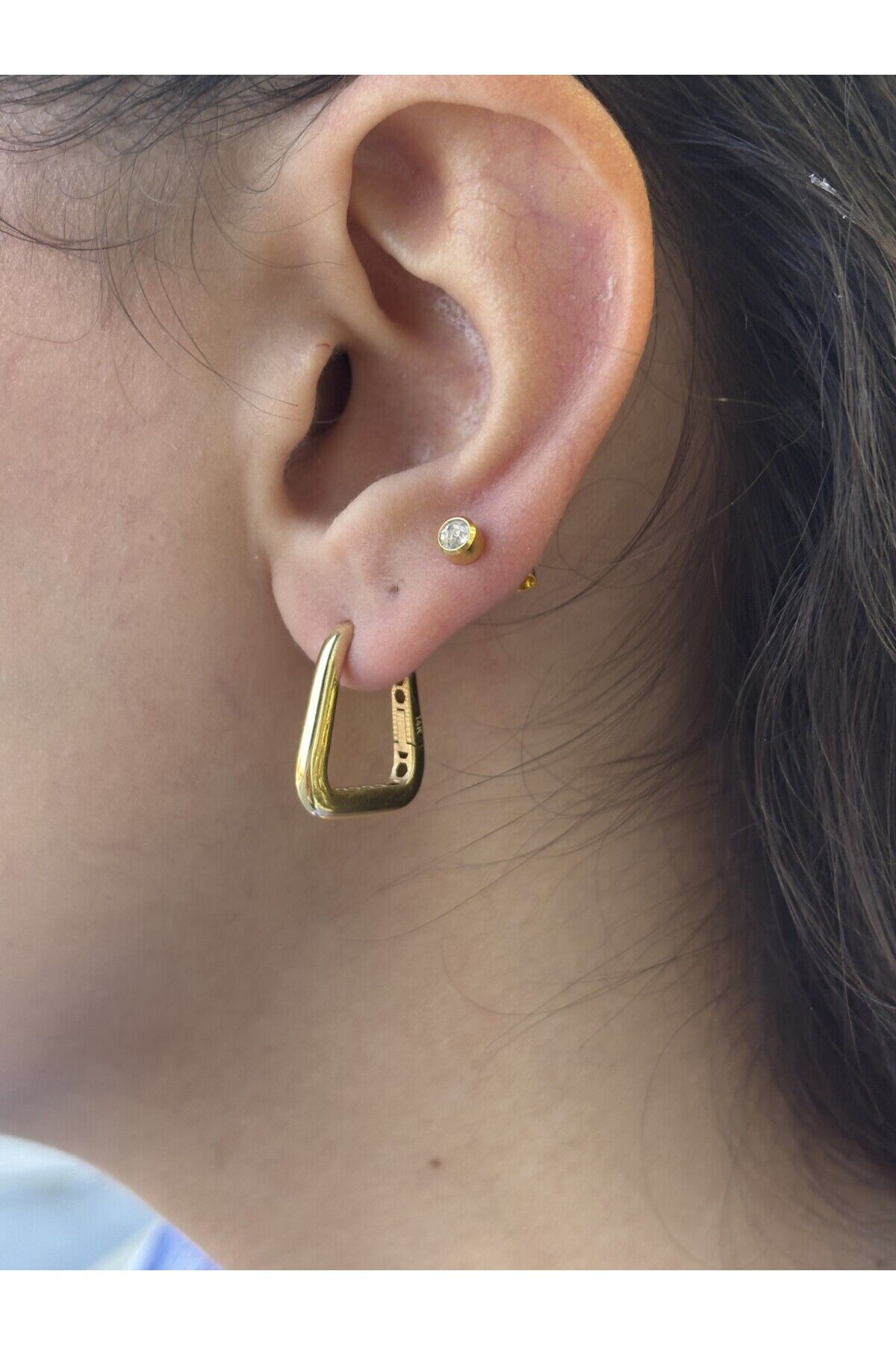 14 Ayar Altın Üçgen Halka Küpe