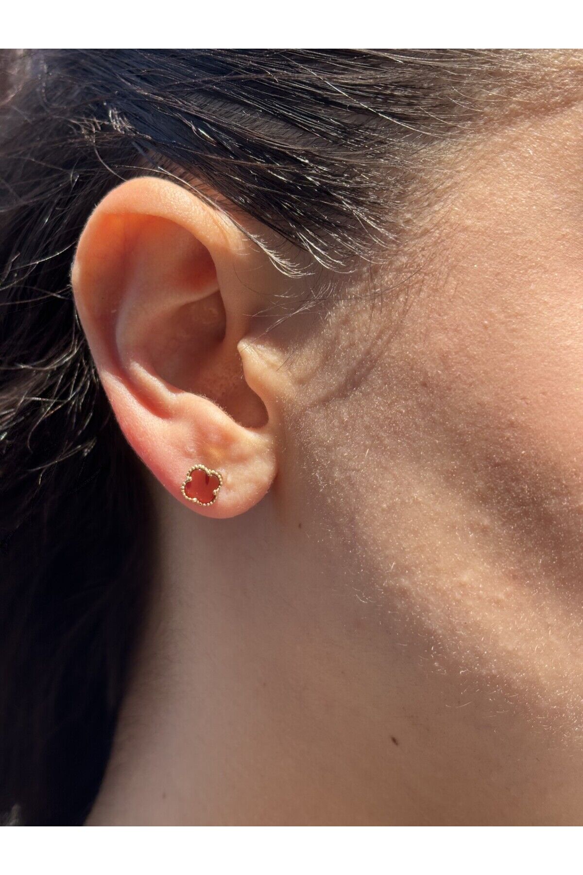 14 Ayar Altın Kırmızı Yonca Küpe