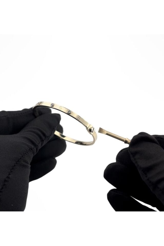 14 Ayar Altın Taşlı Vidalı Kelepçe