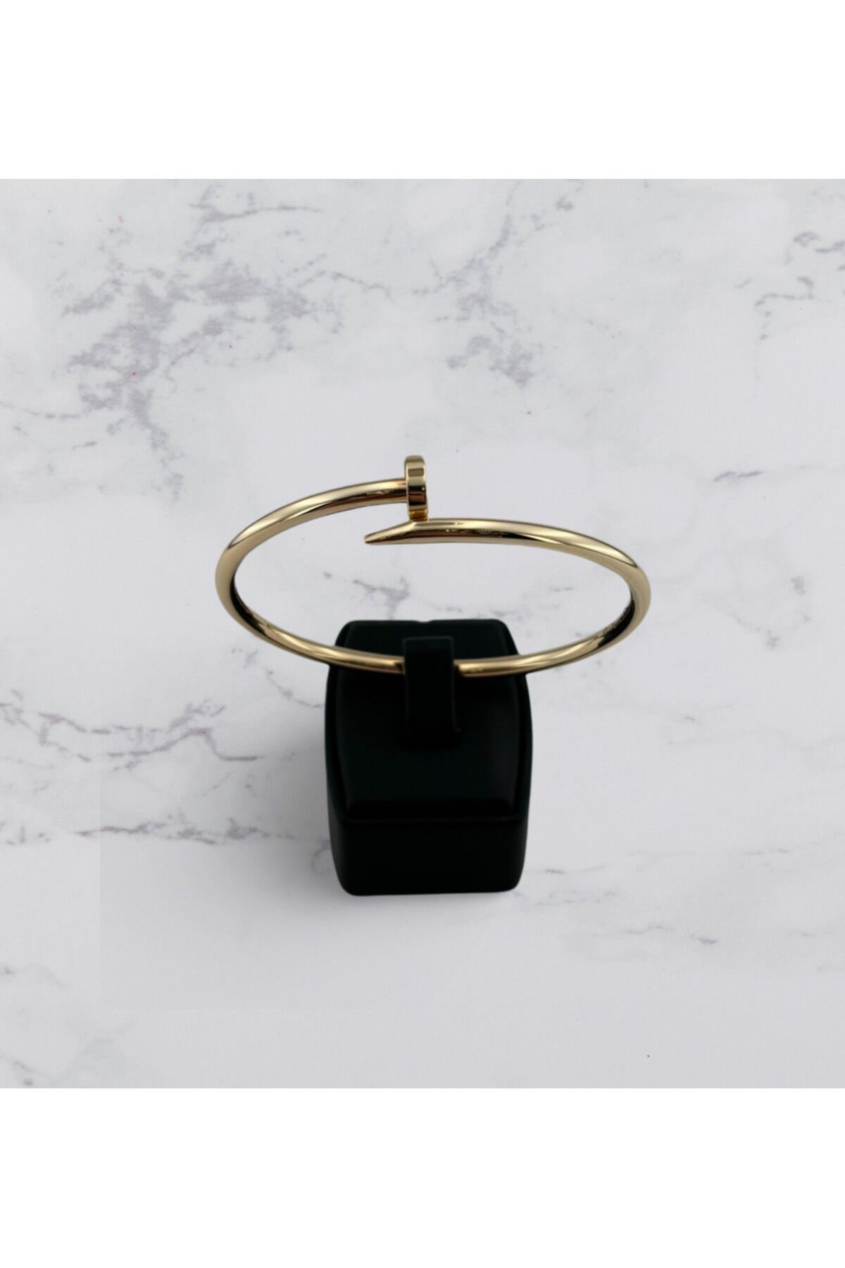 14 Ayar Altın Vida Kelepçe