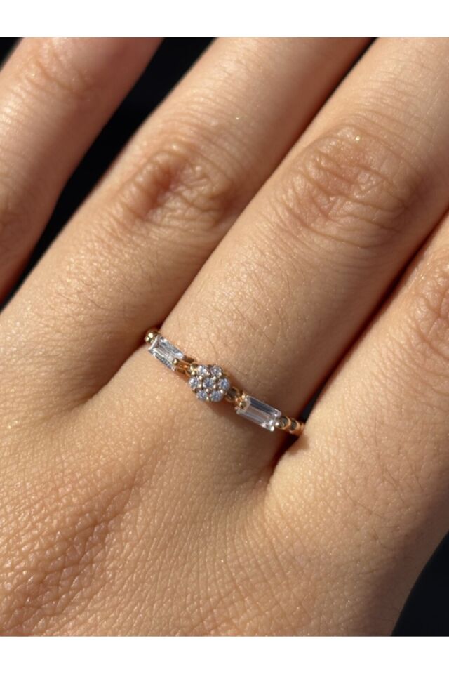 14 Ayar Altın Baget Taşlı Rose Yüzük