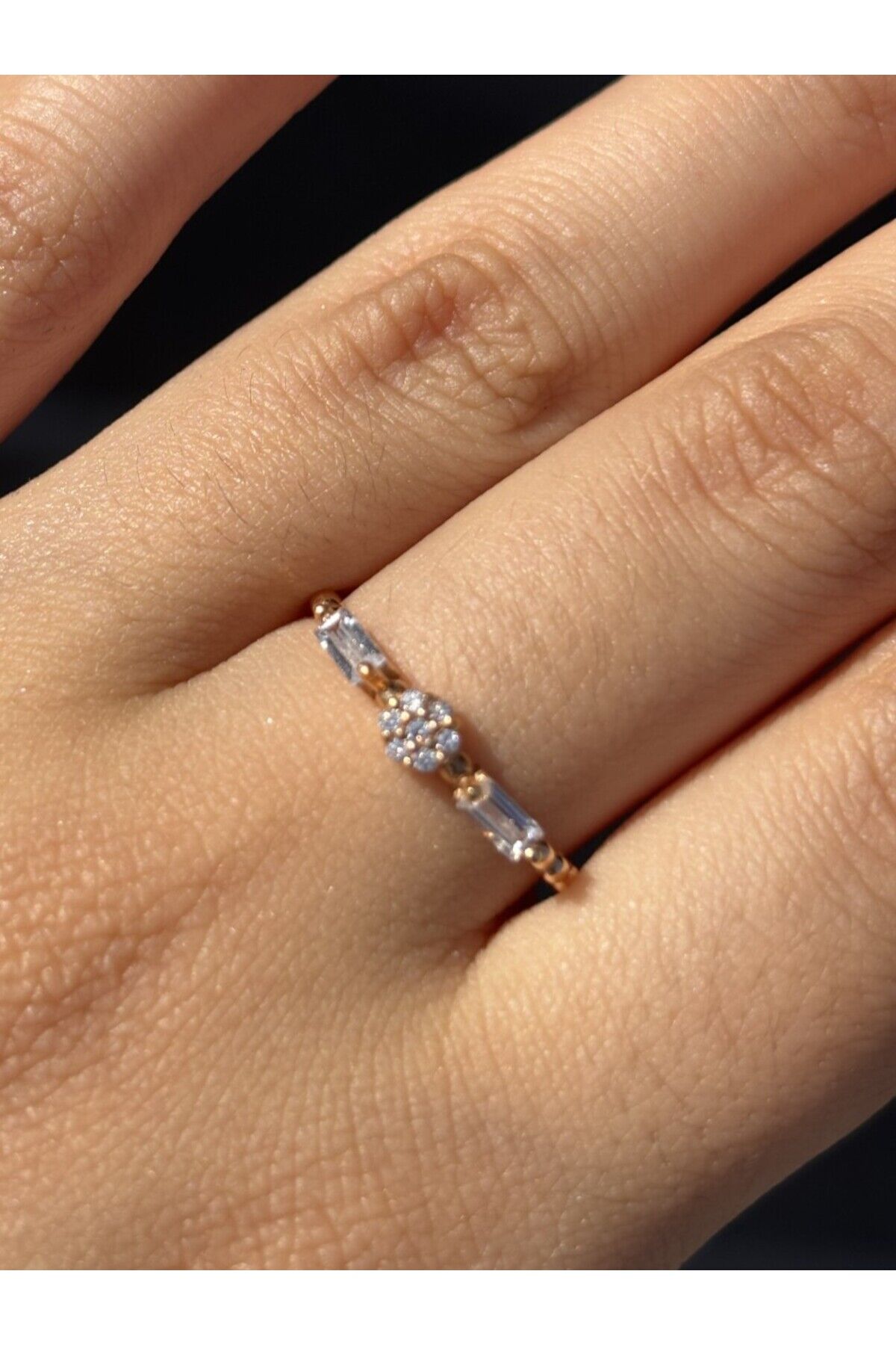 14 Ayar Altın Baget Taşlı Rose Yüzük