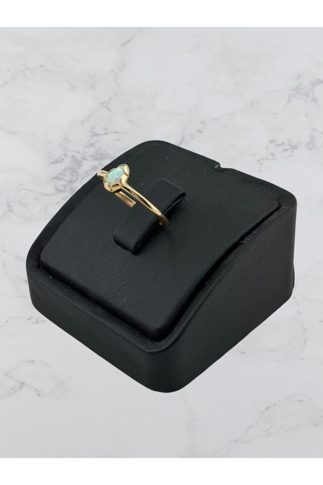 14 Ayar Altın Opal Taşlı Yüzük