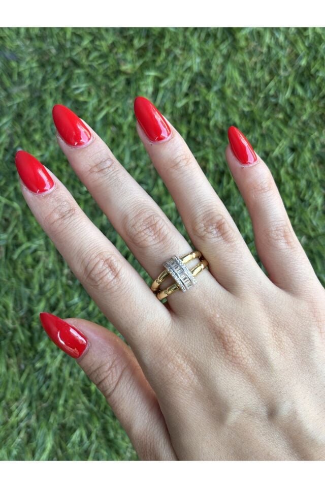 14 Ayar Altın Beyaz Baget Taşlı Şerit Yüzük