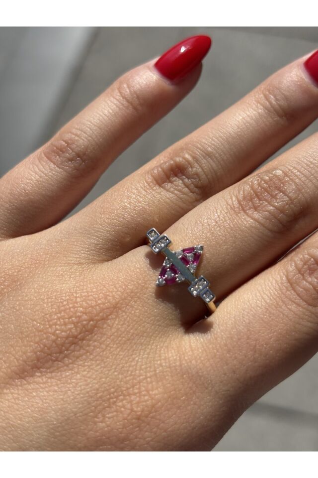 14 Ayar Altın Prego Kırmızı Taşlı Yüzük