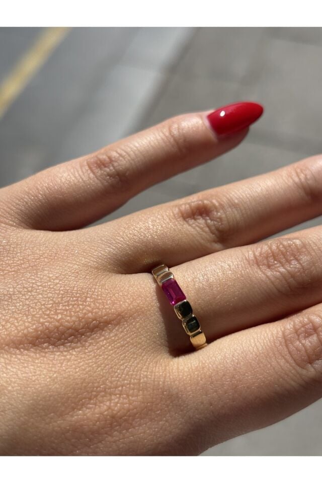 14 Ayar Altın Geçişli Ruby Yüzük