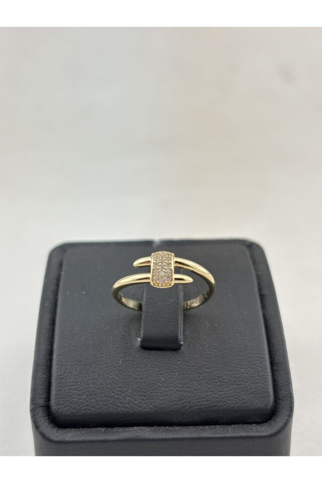 14 Ayar Altın Taşlı Segment Yüzük