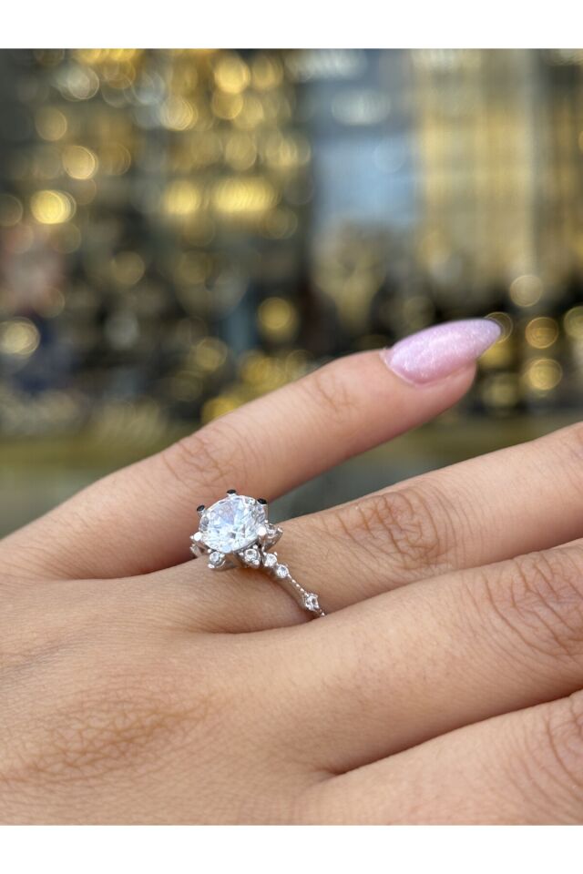 14 Ayar Altın Lotus Tek Taş Yüzük