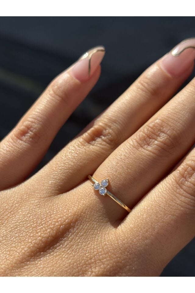 14 Ayar Altın Üç Taş Yüzük