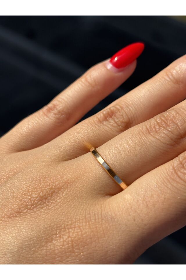 14 Ayar Altın Ajda Yüzük