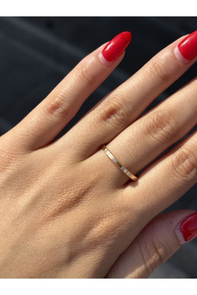 14 Ayar Altın Ajda Yüzük