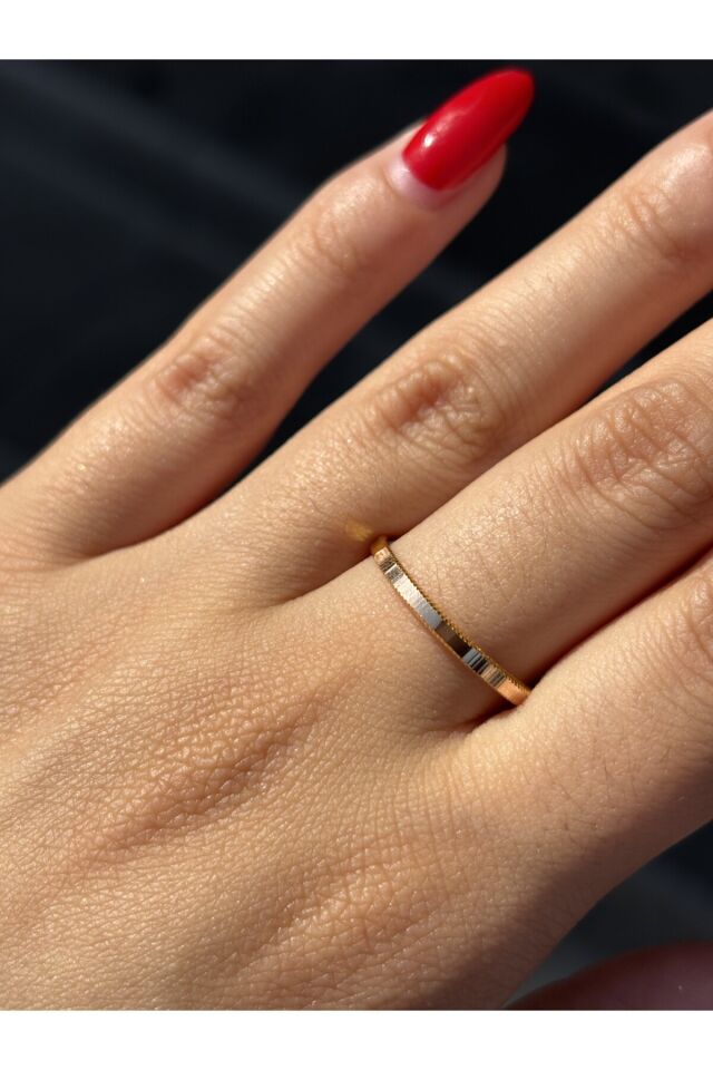 14 Ayar Altın Ajda Yüzük