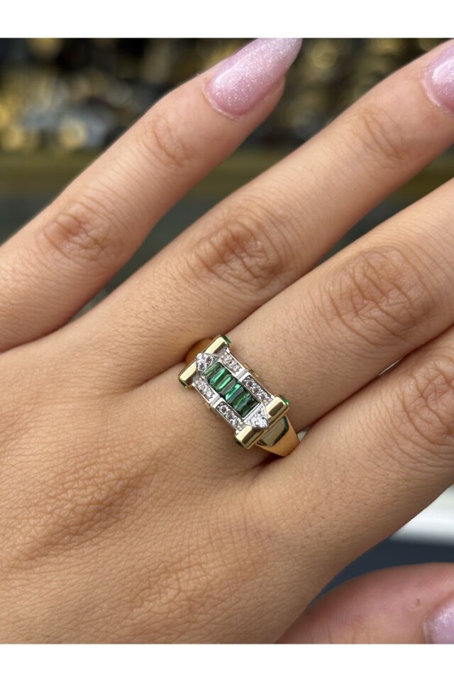 14 Ayar Altın Yeşil Taşlı Nava Yüzük