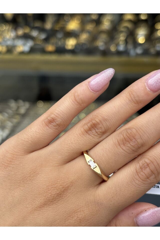 14 Ayar Altın Line Yüzük