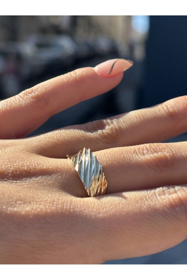 14 Ayar Altın Kalemli Yüzük