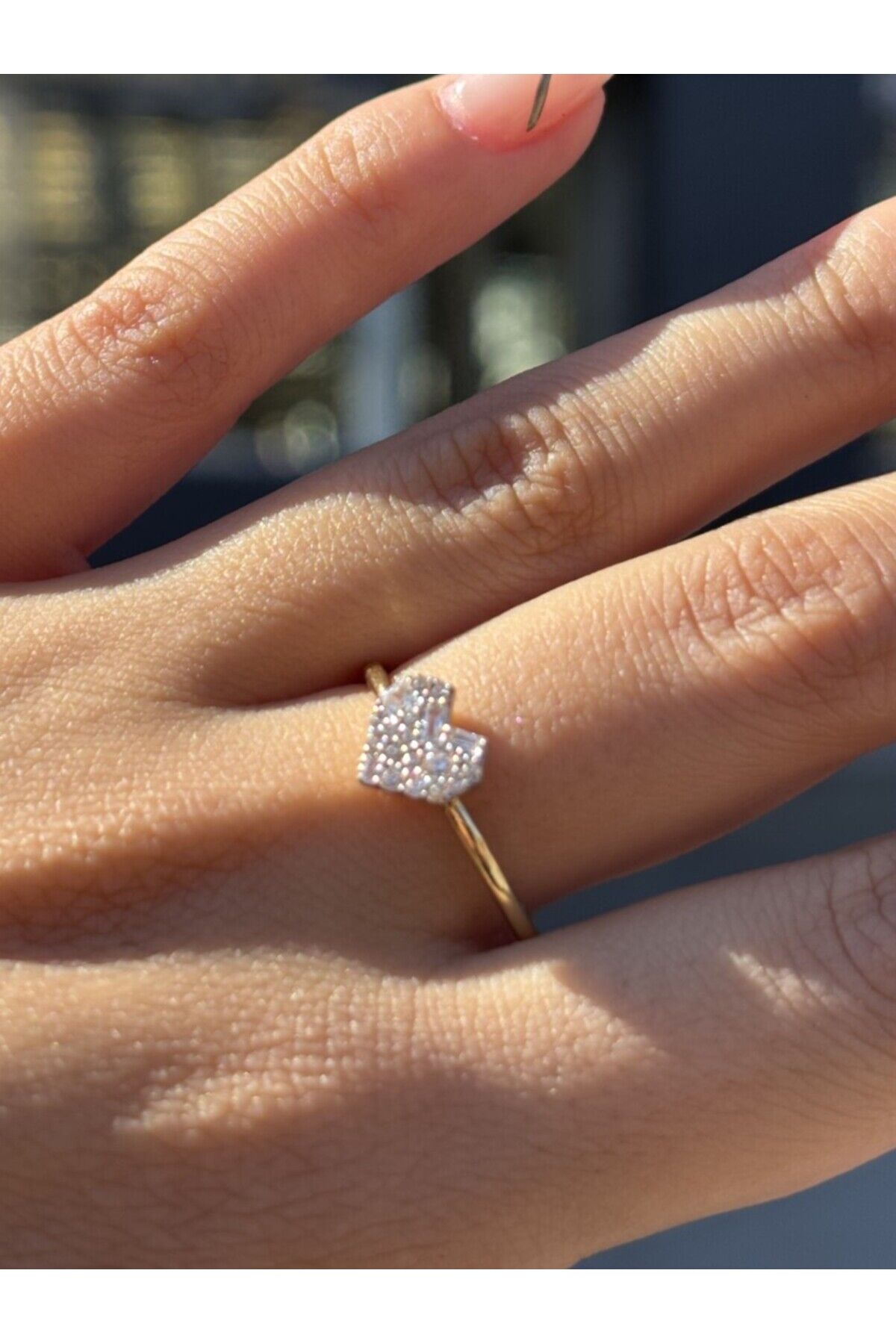 14 Ayar Altın Taşlı Kalp Yüzük