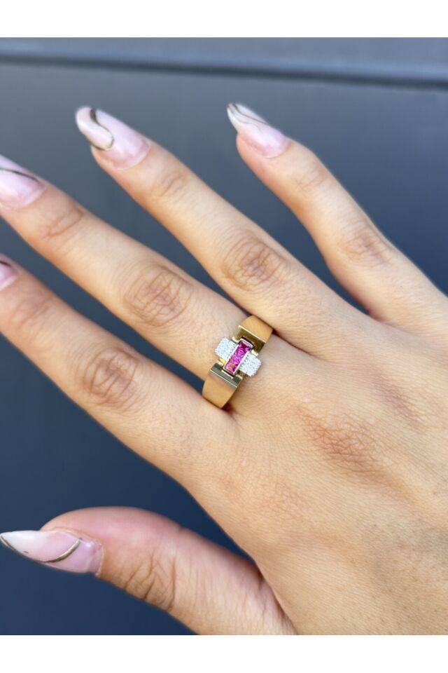 14 Ayar Altın Pembe Taşlı Octo Yüzük