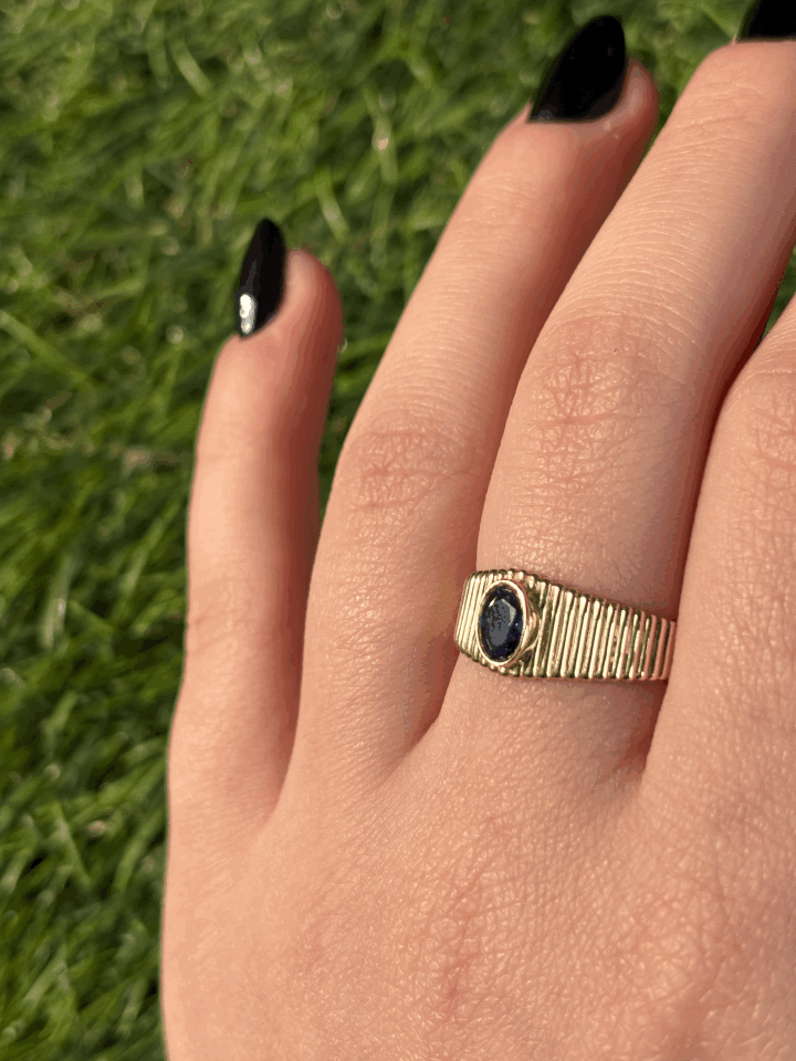 14 Ayar Altın Ortası Mavi Taşlı Kenarı Kemer Yüzük