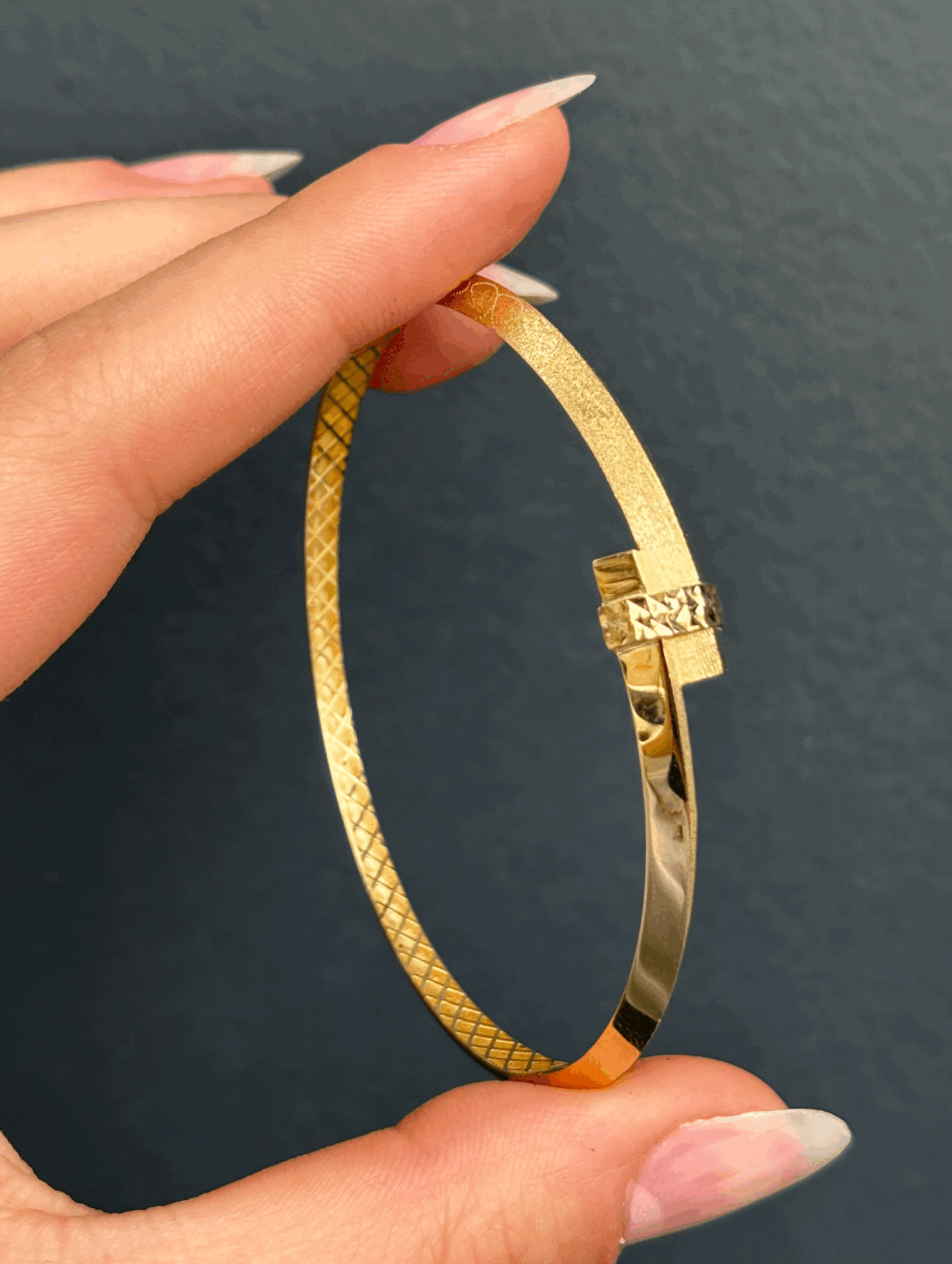 14 Ayar Altın Mat-Parlak Kelepçe