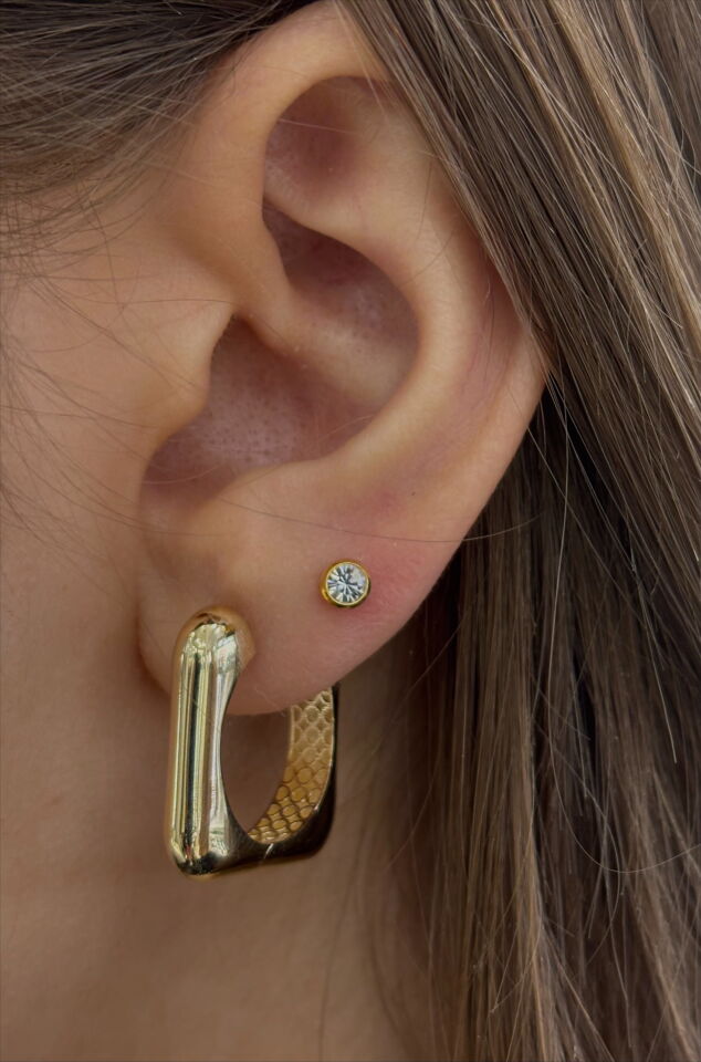 14 Ayar Altın Kare Halka Küpe