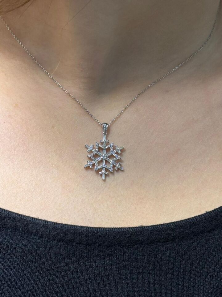 14 Ayar Altın Kar Tanesi Kolye