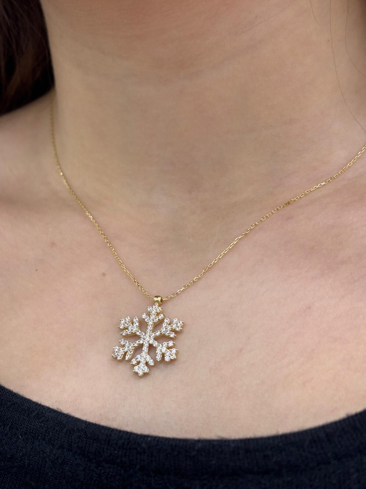 14 Ayar Altın Kar Tanesi Kolye